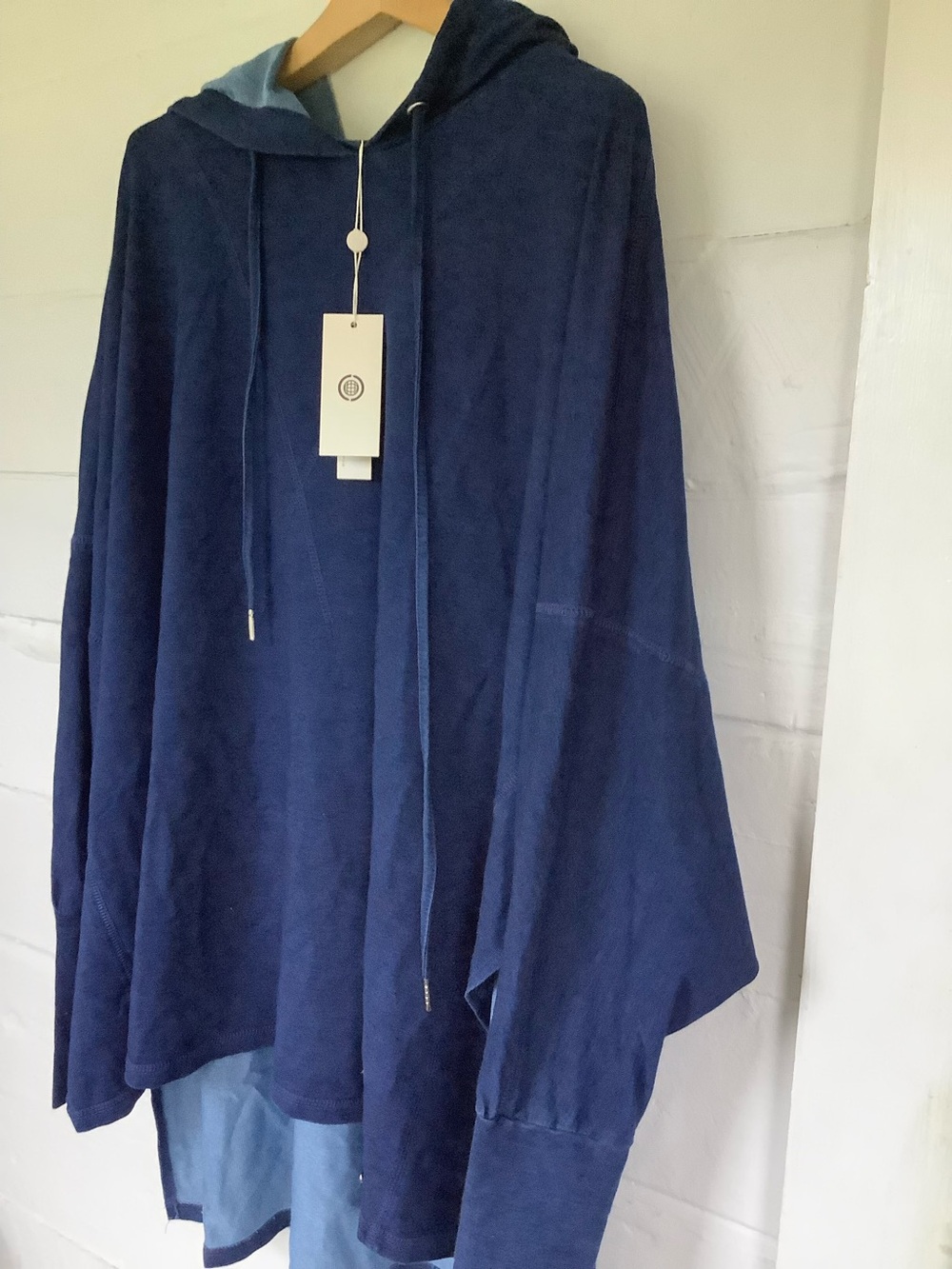 Max studio performance Crete poncho size small top hoodie